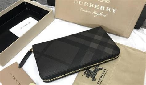 6 mẫu ví nam Burberry chính hãng giá tốt mà lại cực chất.